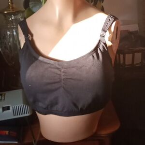 Auden Nursing pumping bra size L in excellent condition.